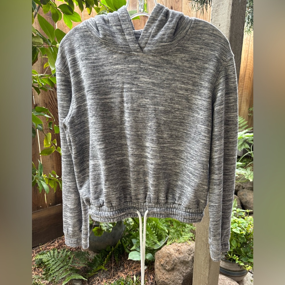 LIKE NEW! Reflex Grey Hoodie w/ drawstring elastic waistband Sze LARGE